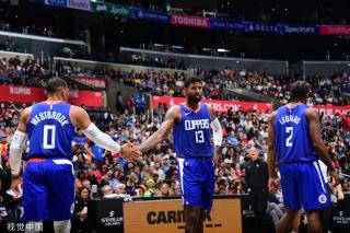 许多篮球爱 许多篮球爱