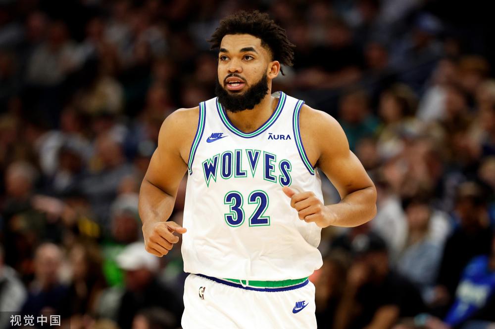 他以出色的 他以出色的