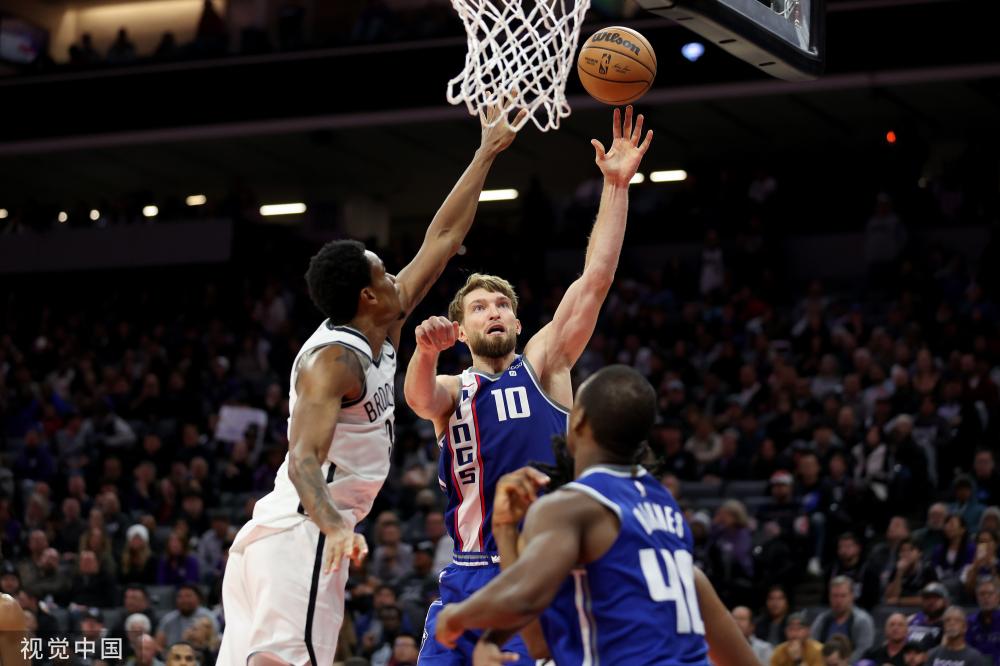 3亿英镑的 3亿英镑的