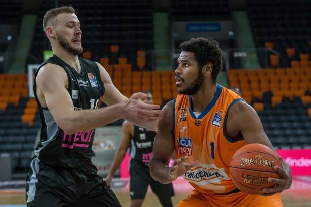 战才刚刚开 战才刚刚开